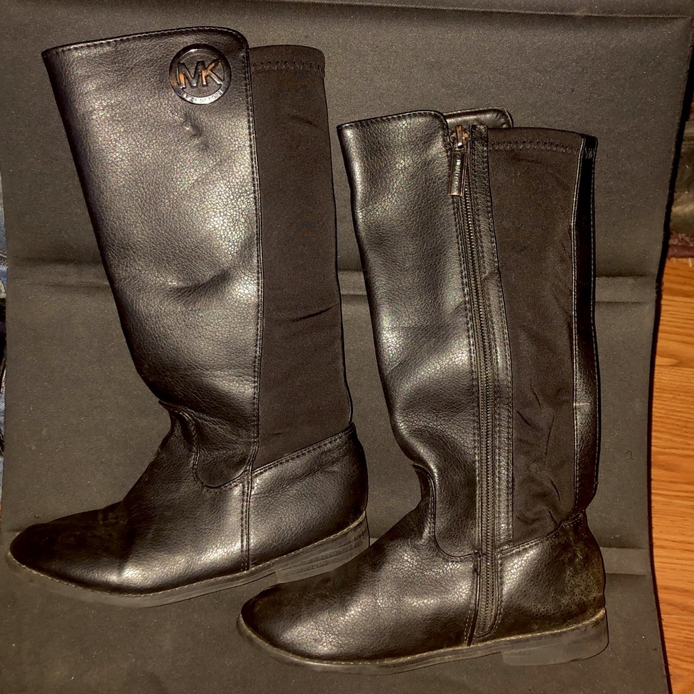 Leather boots